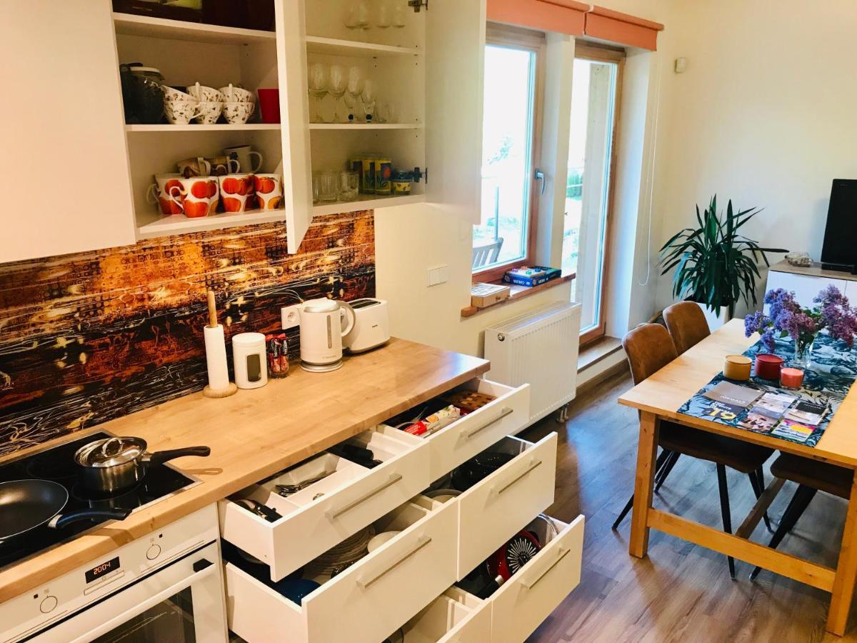Family Apartment 100M From The Beach Jūrkalne Eksteriør bilde