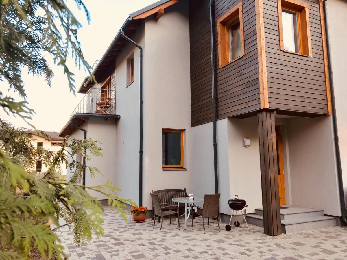 Family Apartment 100M From The Beach Jūrkalne Eksteriør bilde